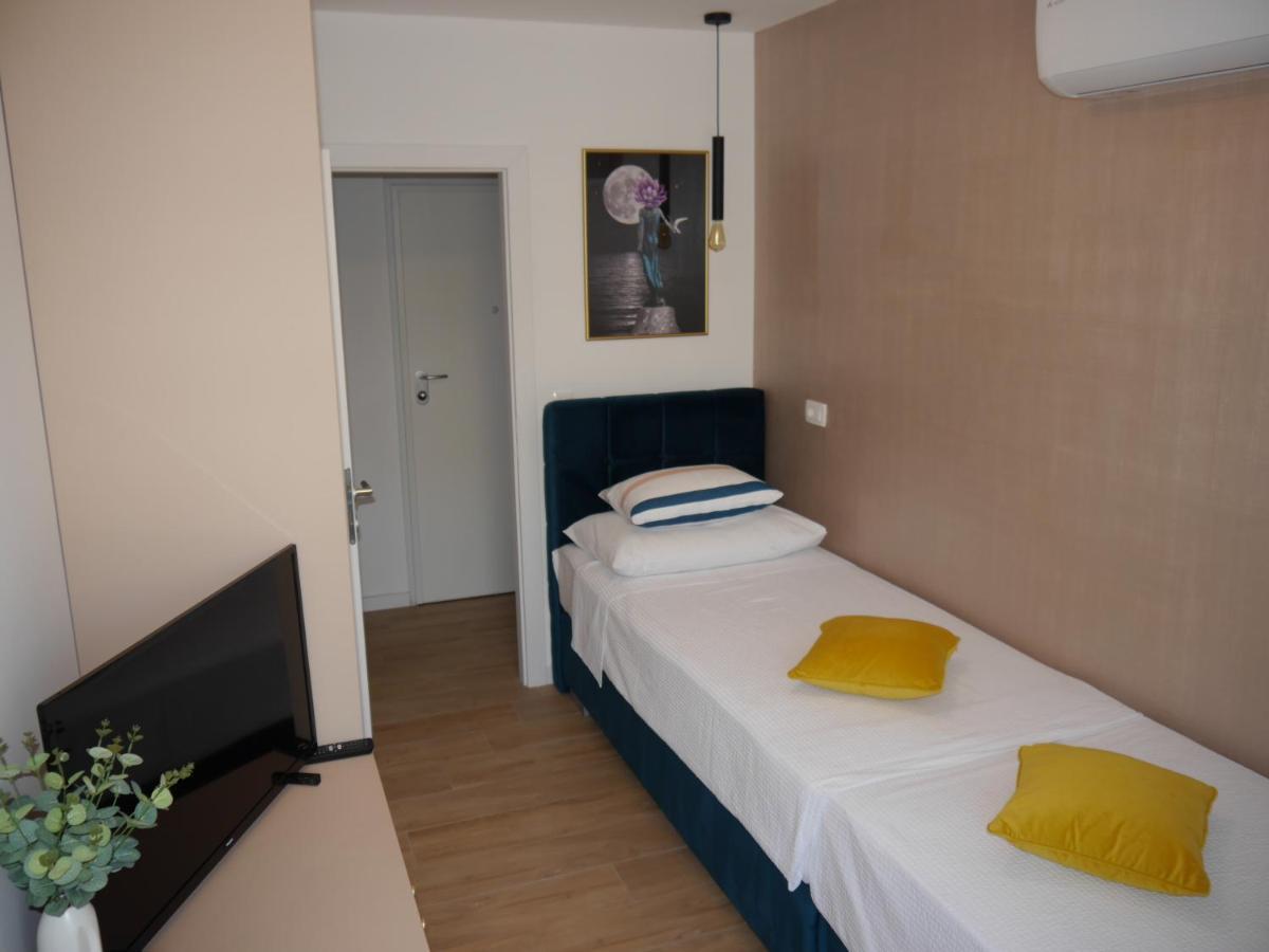 Apartment "Mon Ami" Trogir Exterior photo